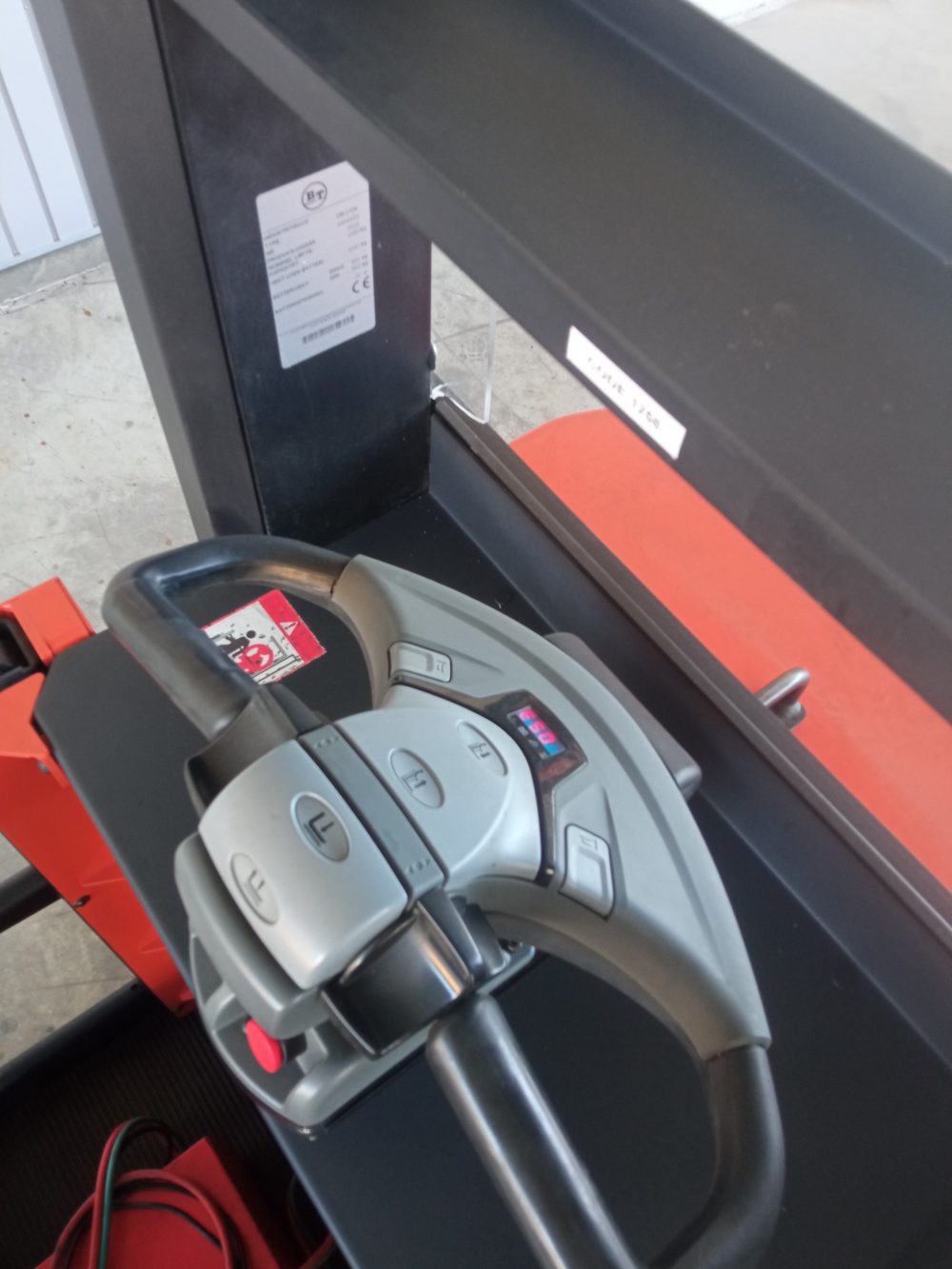 RECOGEPEDIDOS ELÉCTRICO BT OME-100N- RF-596-OCASIÓN-PRECIO.: 5900€ - Imagen 6