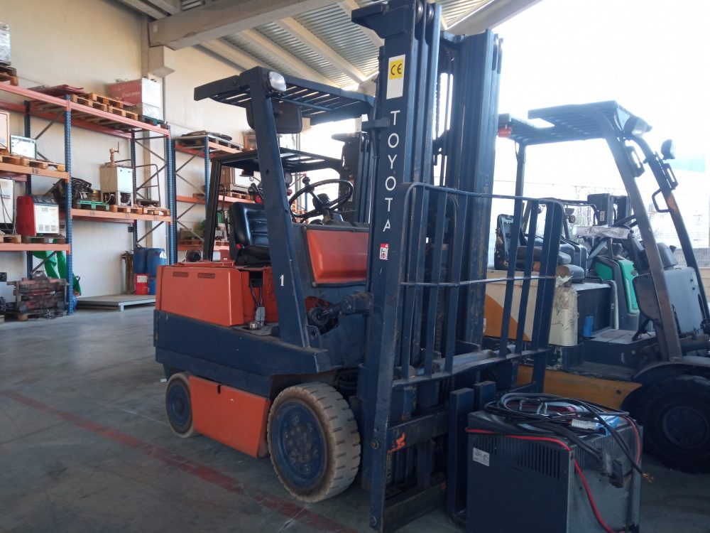 CARRETILLA ELÉCTRICA TOYOTA 2.500 Kg - PRECIO: 4.500€ - Imagen 3
