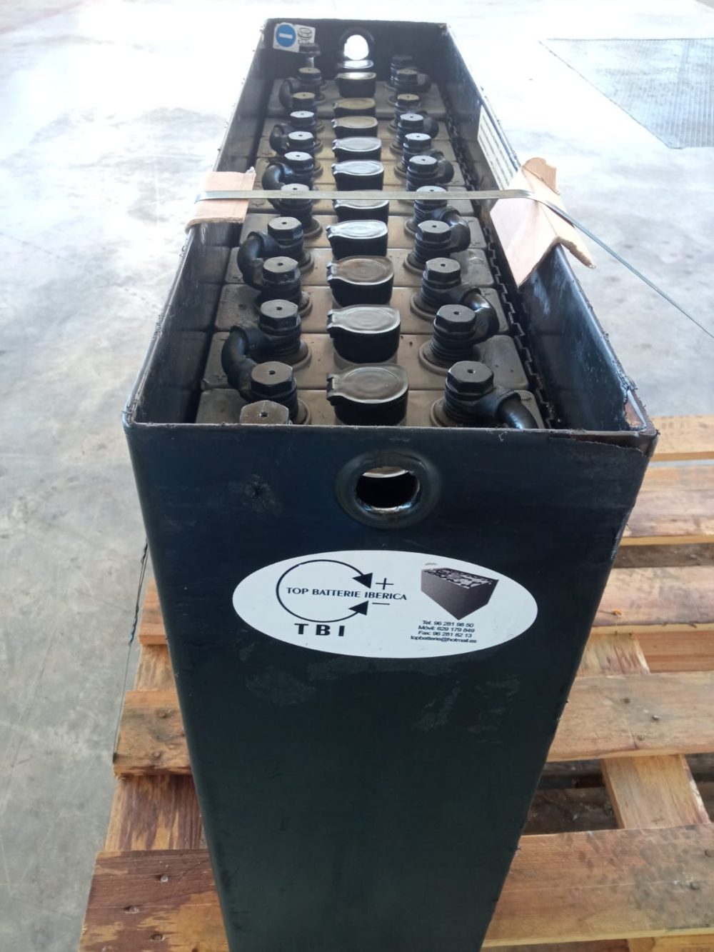 BATERÍA USADA 24V PRECIO: 550€ - Imagen 3