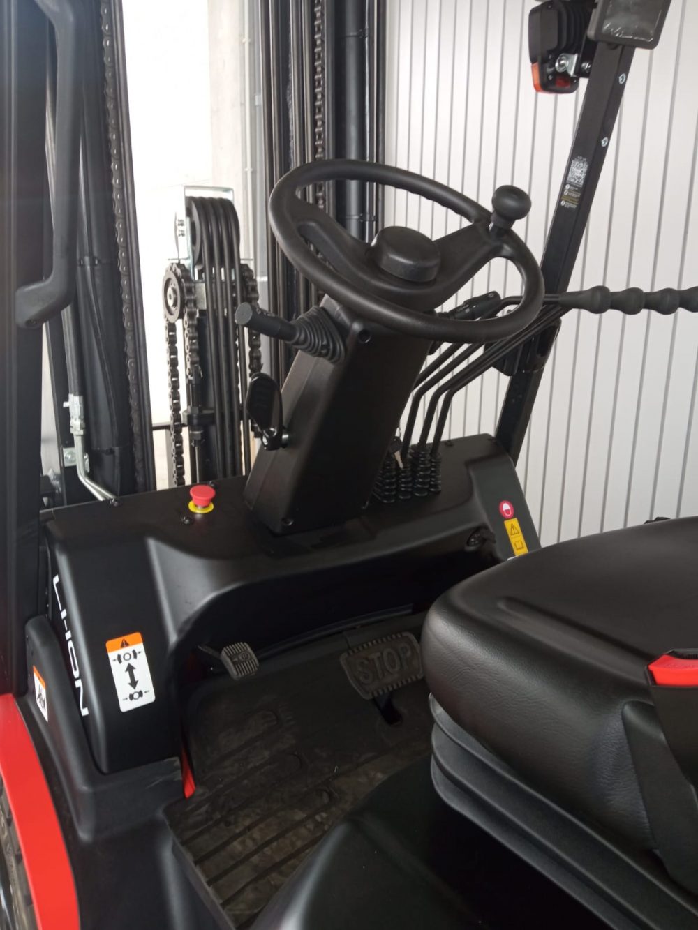 CARRETILLA ELEVADORA ELÉCTRICA R-EFL252X2 (Pack) 2.5 Litio-PRECIO: 18.450€ - Imagen 11