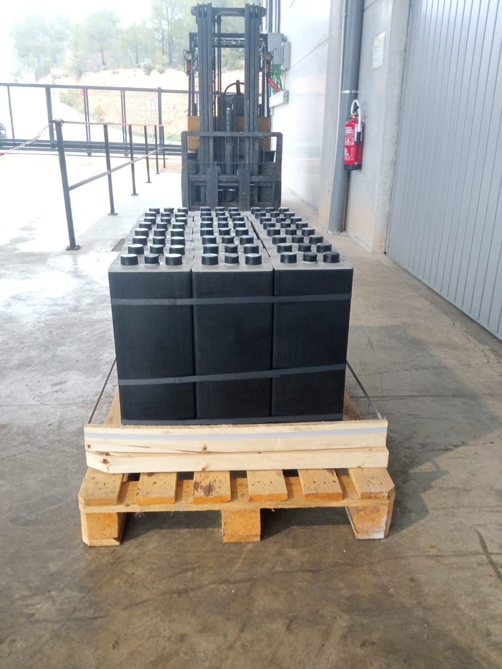 KIT BATERÍA SIN COFRE 48V 6 Pzs 690 Ah - PRECIO: 3.370 € - Imagen 8