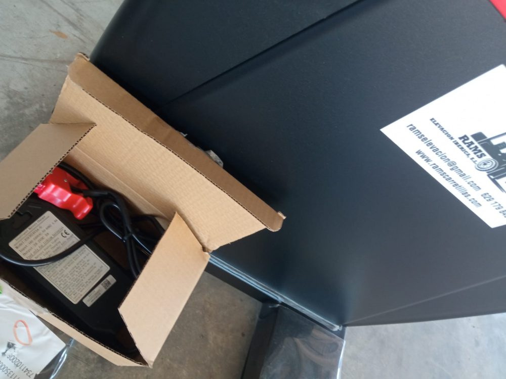 TRANSPALETA ELÉCTRICA NUEVA - RF-4 PRECIO.: 1.190€ - Imagen 18