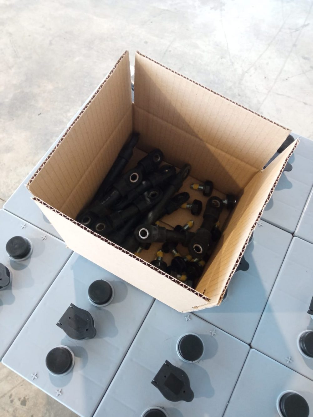 KIT BATERÍA NUEVA SIN COFRE - 24V 8 Pzs 920 Ah - PRECIO: 2.450 € - Imagen 7