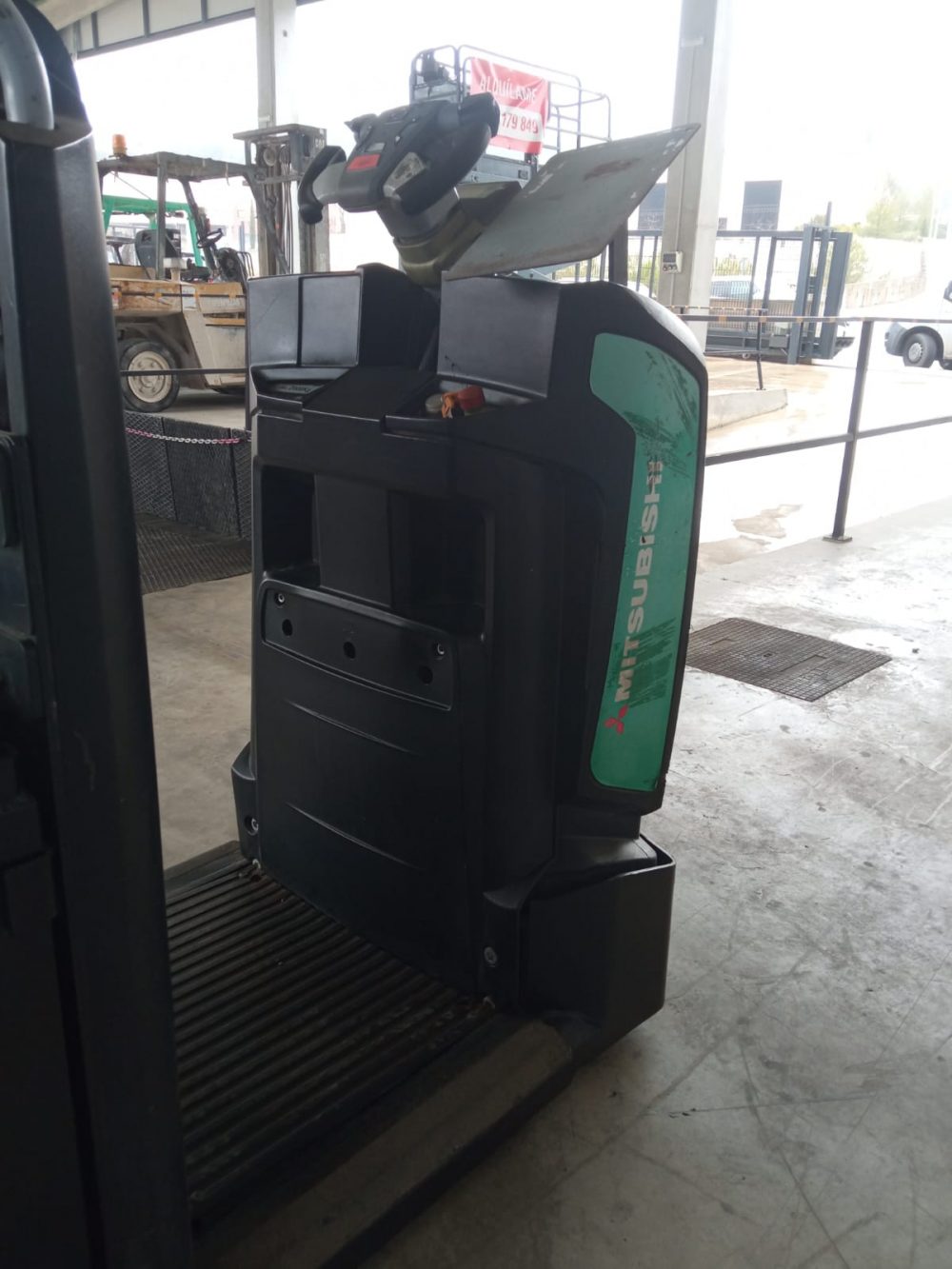 RECOGEPEDIDOS DE BAJO NIVEL MITSUBISHI OPB20NE -- PRECIO:  1.200 € - Imagen 10