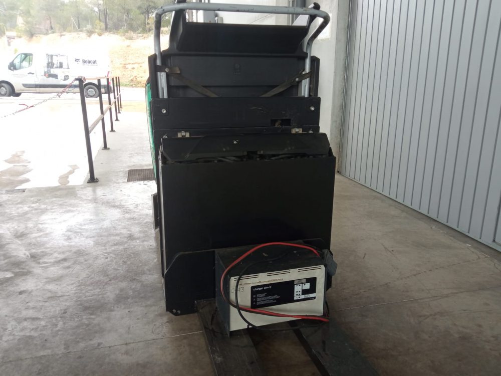 RECOGEPEDIDOS DE BAJO NIVEL MITSUBISHI OPB20NE -- PRECIO:  1.200 € - Imagen 4