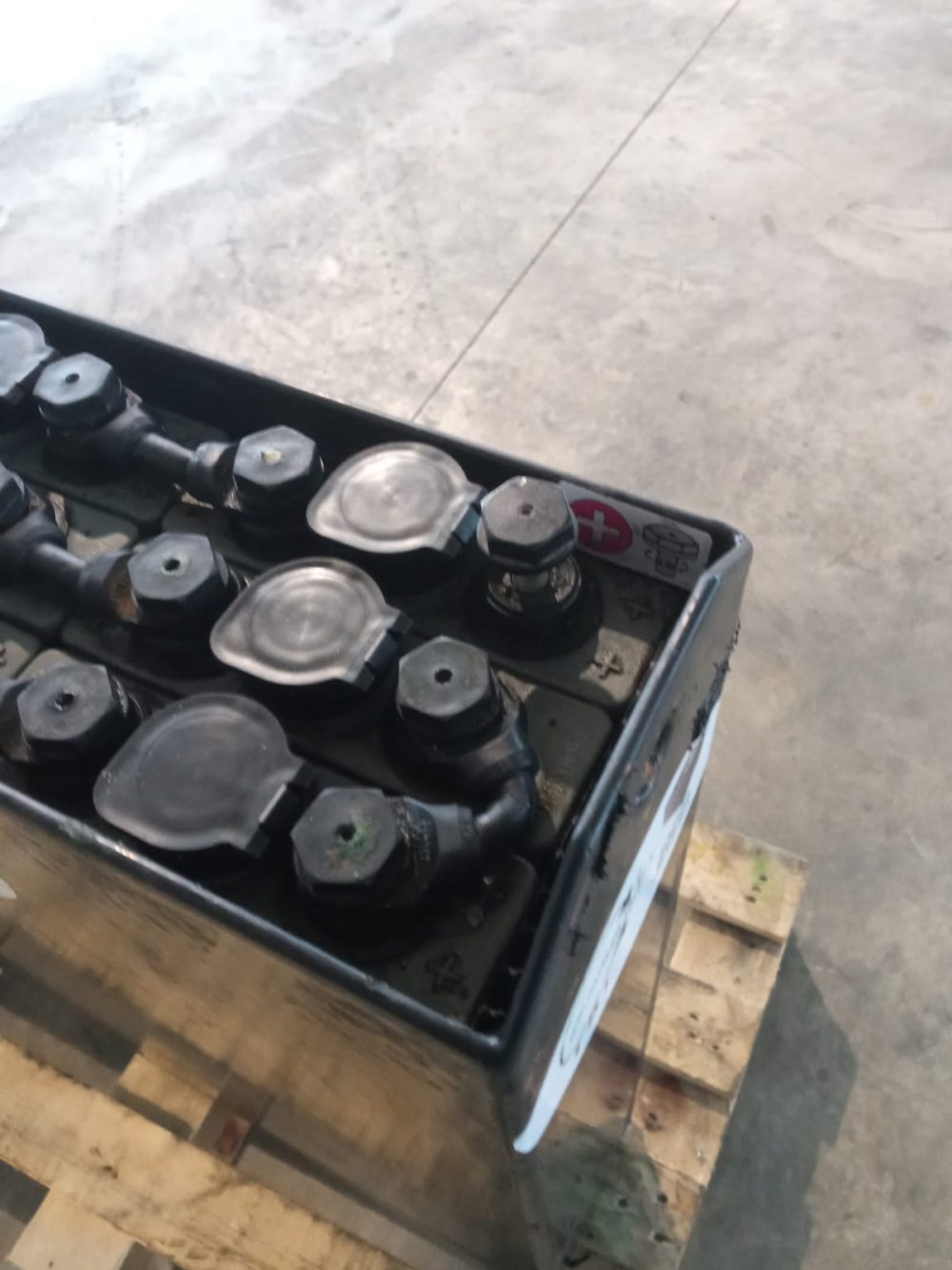 BATERÍA USADA 24V PRECIO: 490€ - Imagen 4