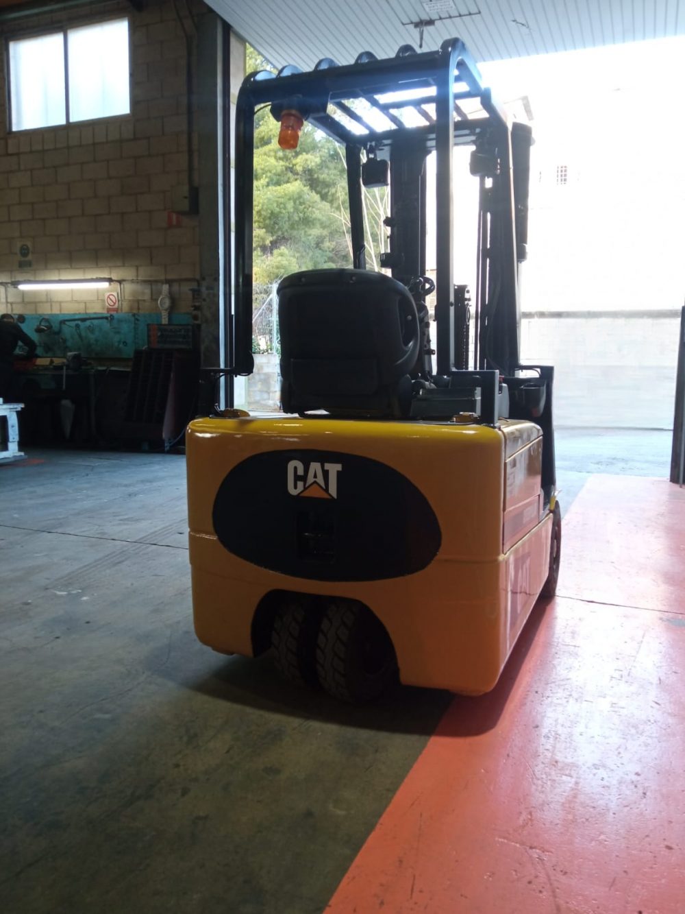CARRETILLA ELEVADORA ELÉCTRICA CATERPILLAR EP16KT - PRECIO: 8.700 € - Imagen 12