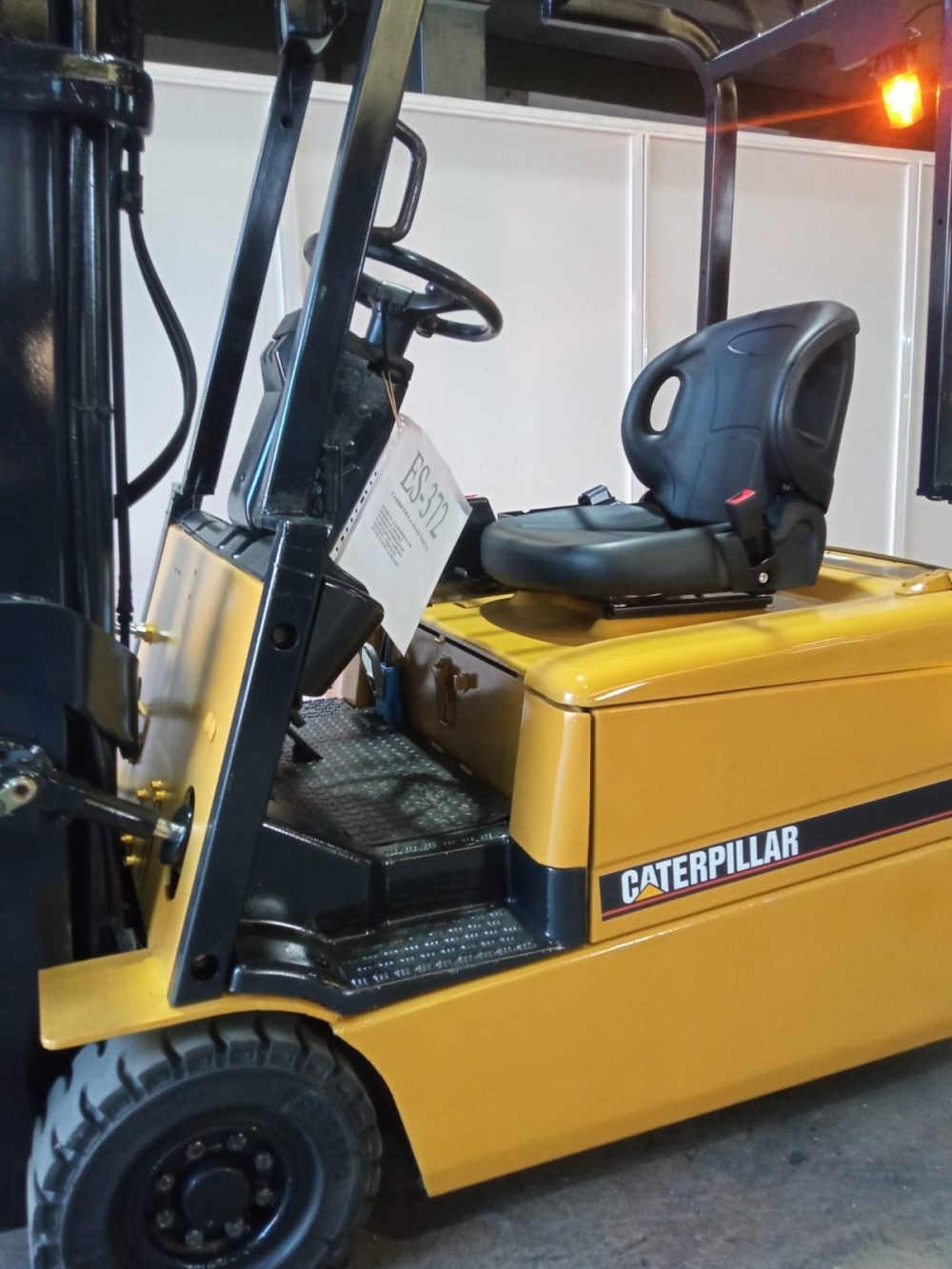 CARRETILLA ELEVADORA ELÉCTRICA CATERPILLAR EP16KT - PRECIO: 8.700 € - Imagen 9