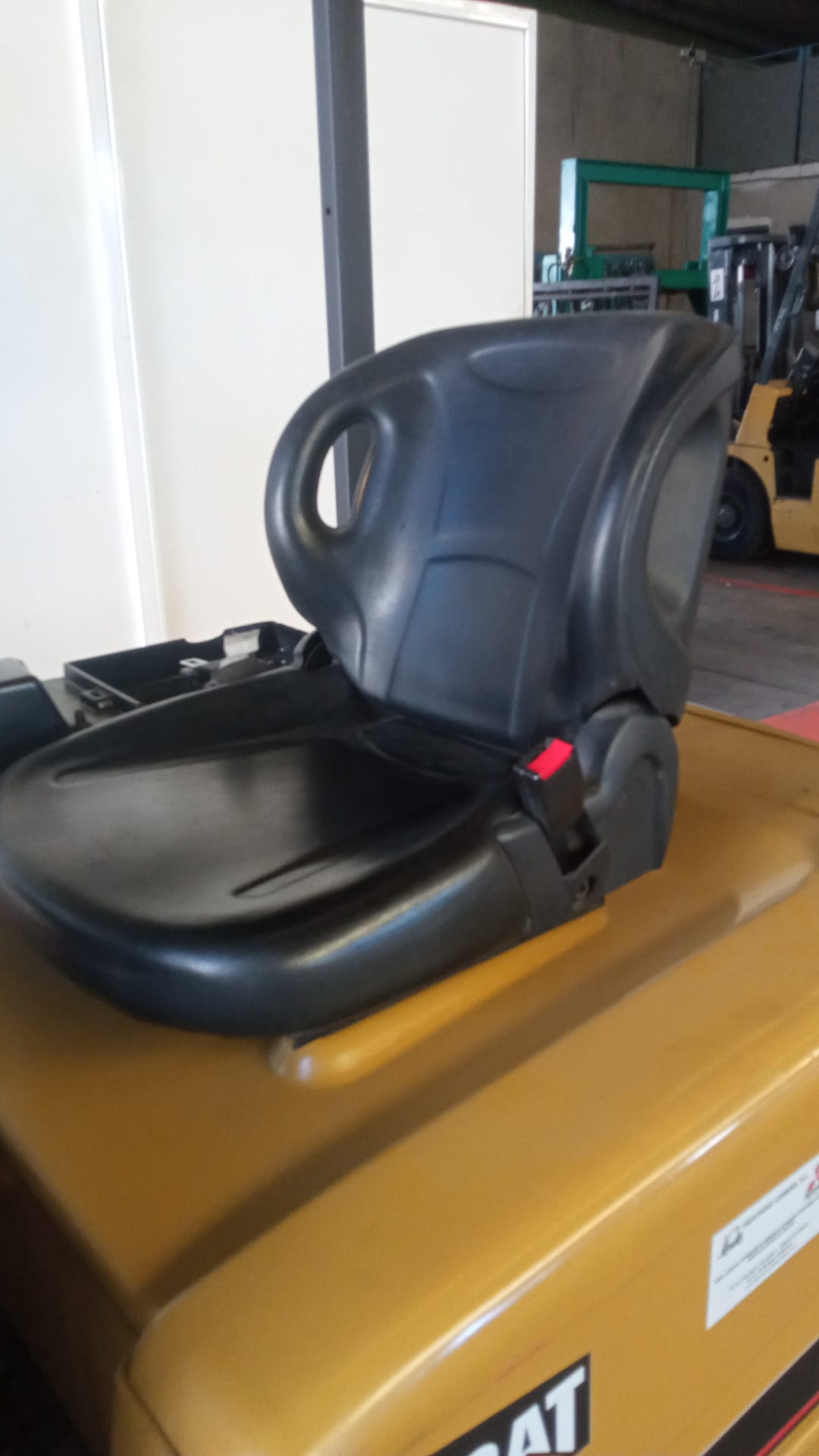 CARRETILLA ELEVADORA ELÉCTRICA CATERPILLAR EP16KT - PRECIO: 9.500 € - Imagen 10