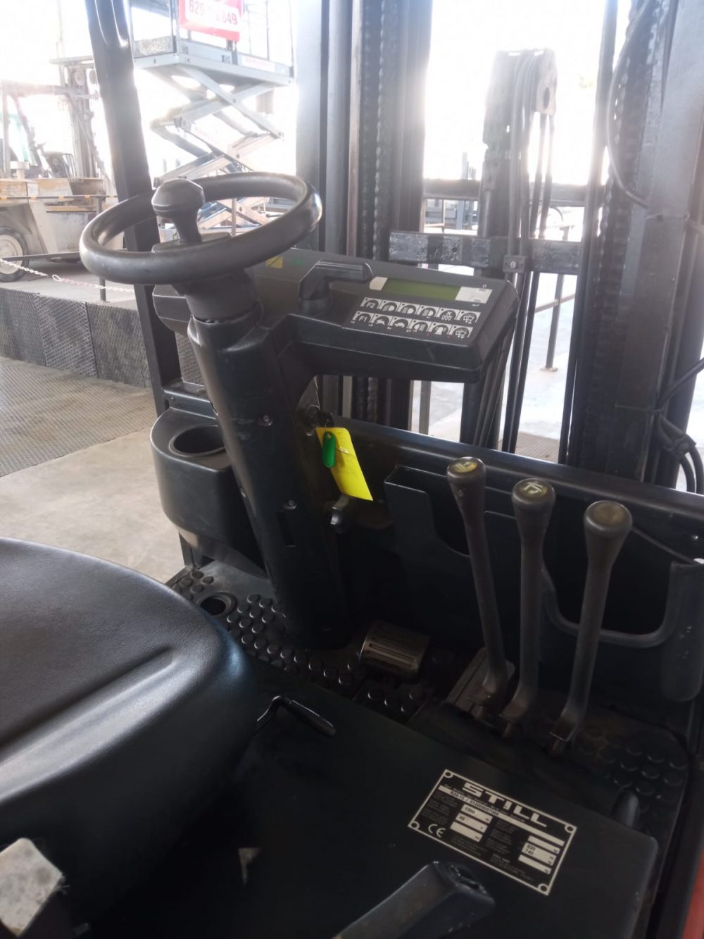 CARRETILLA ELEVADORA ELÉCTRICA STILL R20-15 OCASIÓN - PRECIO: 7.500€ - Imagen 6