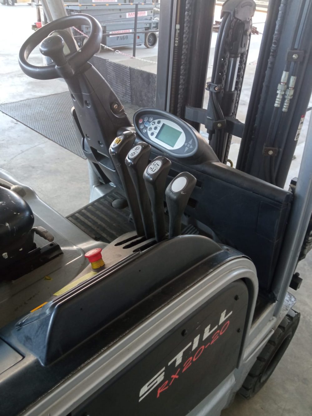 CARRETILLA ELEVADORA ELÉCTRICA STILL RX20-20 OCASIÓN - PRECIO: 10.900€ - Imagen 9