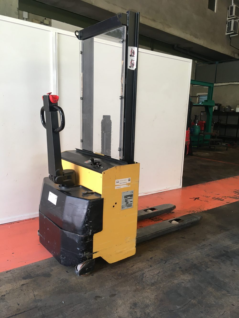 APILADOR ELÉCTRICO MIC G100B - CON BATERÍA TRACCIÓN NUEVA - OCASIÓN- PRECIO: 2.950 € - Imagen 5