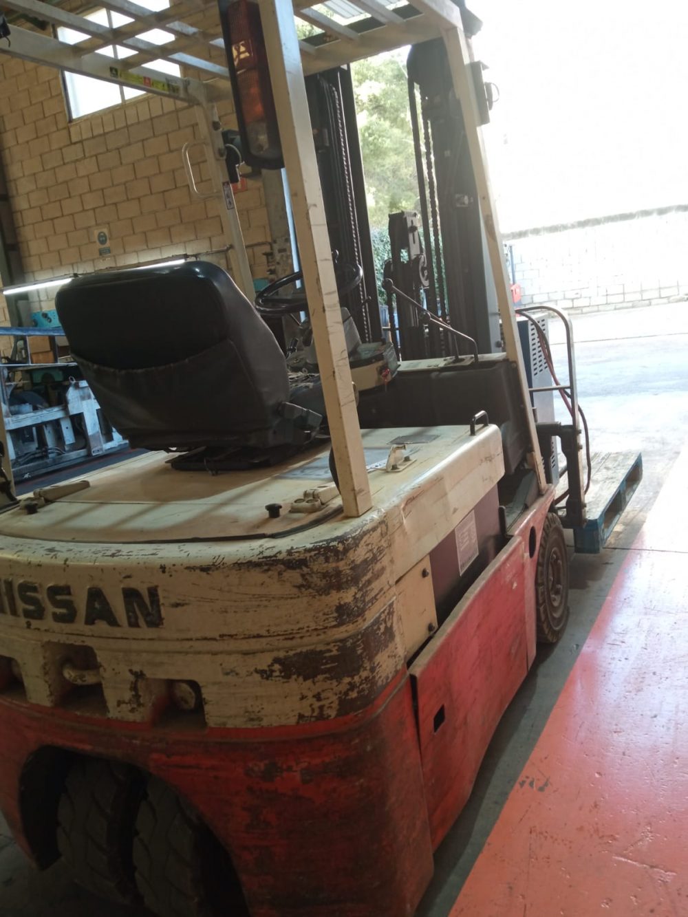 CARRETILLA ELÉCTRICA NISSAN GN01L16U -1.6 Kg OCASIÓN - PRECIO: 8.300 € - Imagen 9