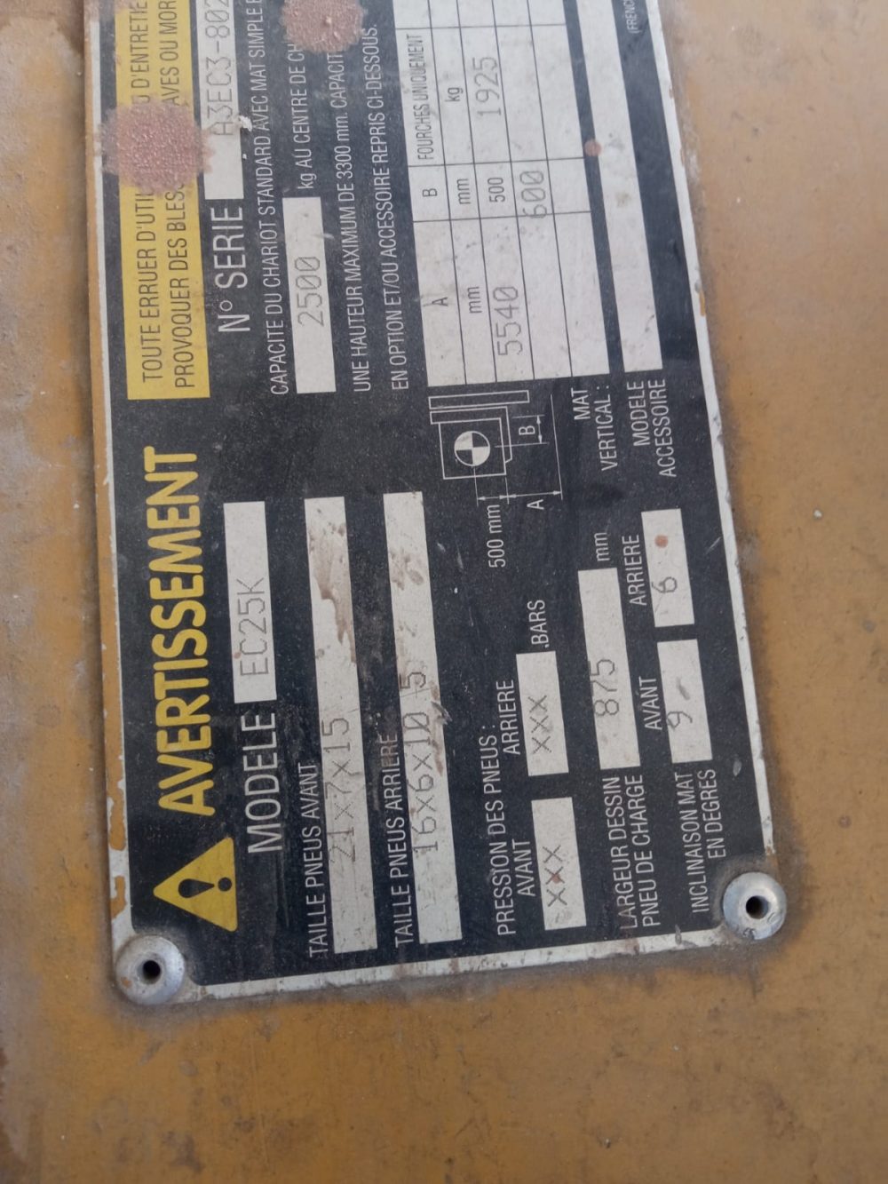 CARRETILLA ELÉCTRICA CATERPILLAR EC25K -2.5 Kg OCASIÓN - PRECIO: 7.800 € - Imagen 5
