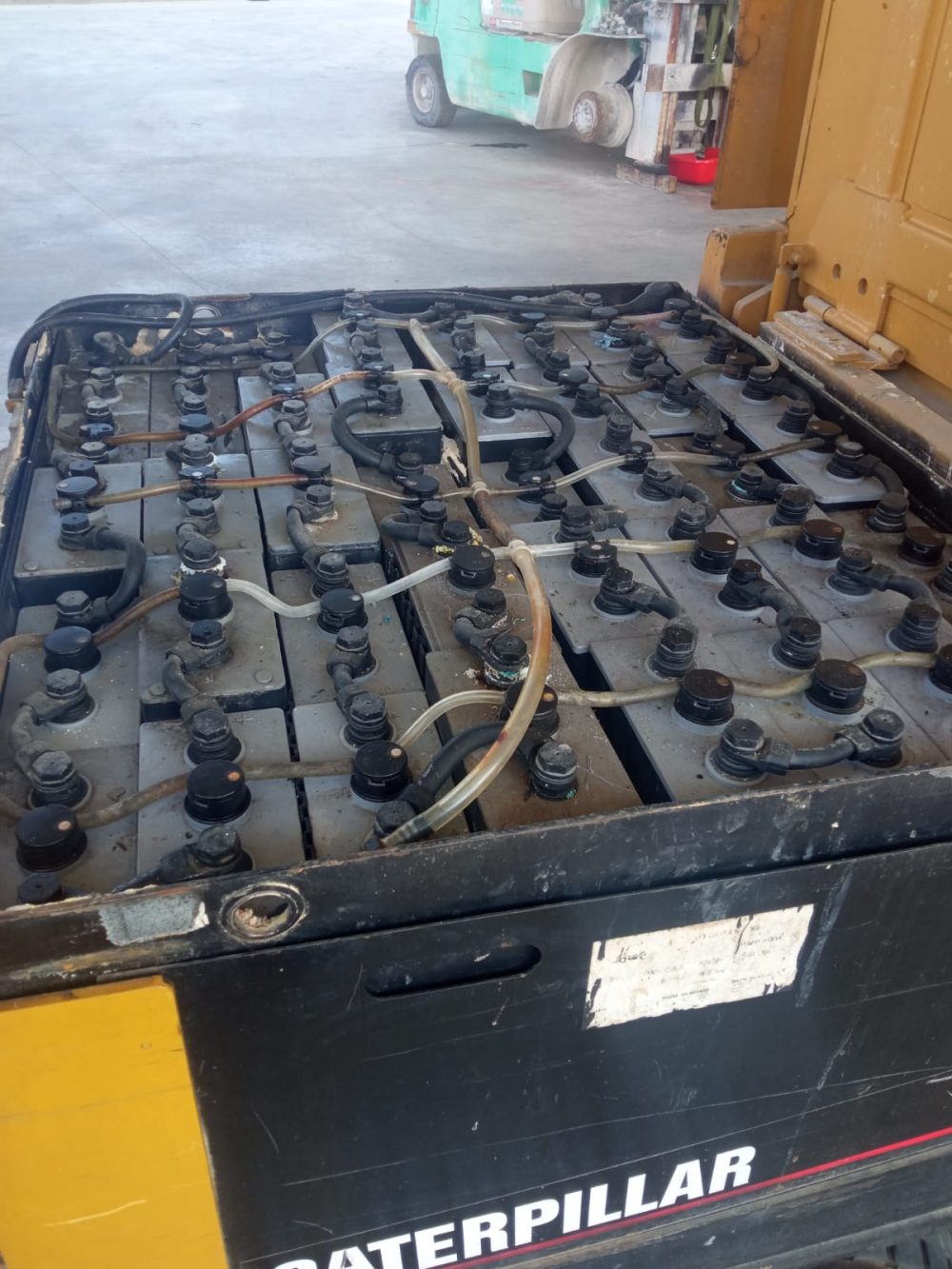 CARRETILLA ELÉCTRICA CATERPILLAR EC25K -2.5 Kg OCASIÓN - PRECIO: 7.800 € - Imagen 8