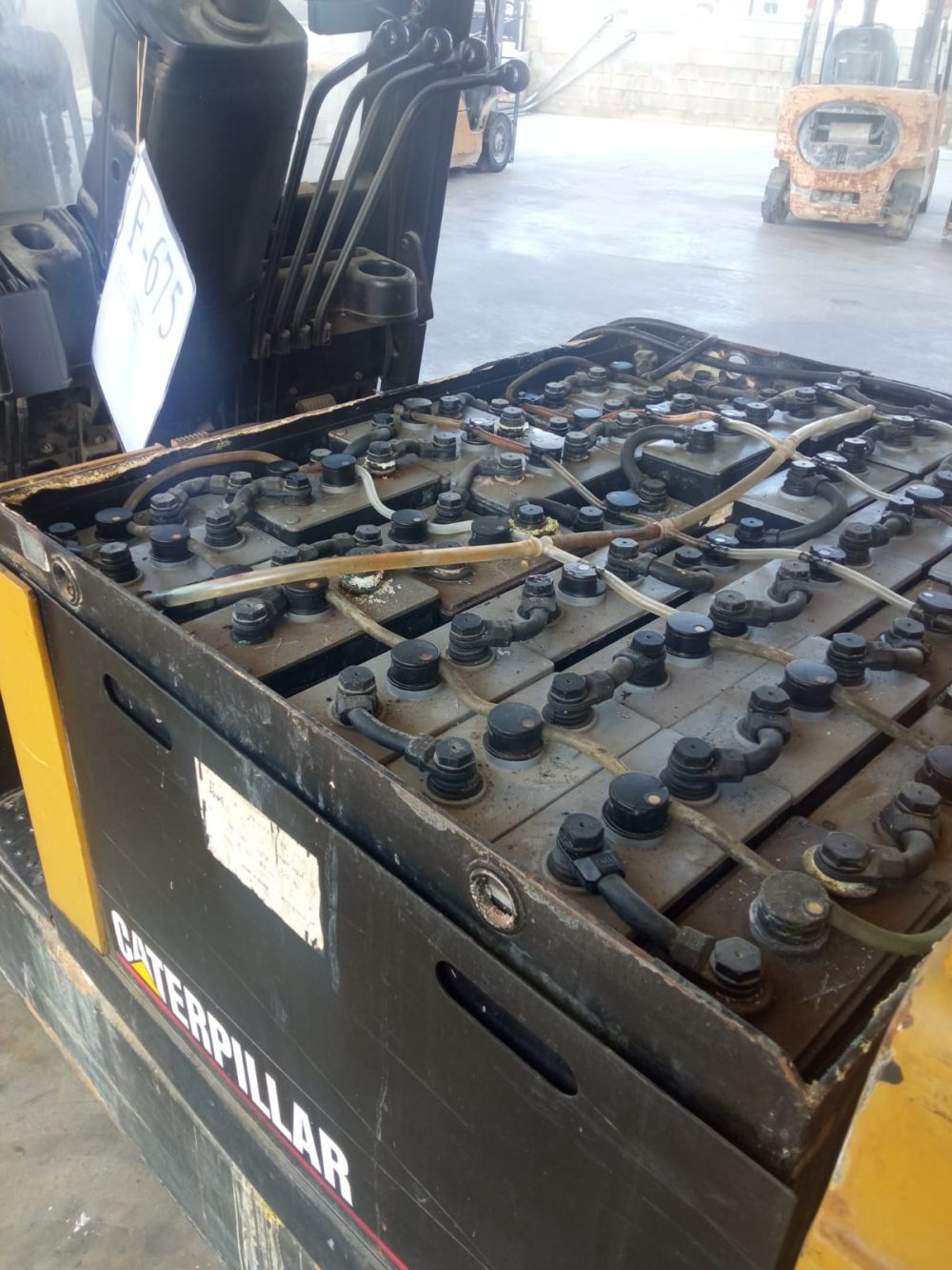 CARRETILLA ELÉCTRICA CATERPILLAR EC25K -2.5 Kg OCASIÓN - PRECIO: 7.800 € - Imagen 10