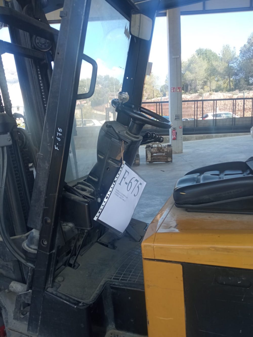 CARRETILLA ELÉCTRICA CATERPILLAR EC25K -2.5 Kg OCASIÓN - PRECIO: 7.800 € - Imagen 9
