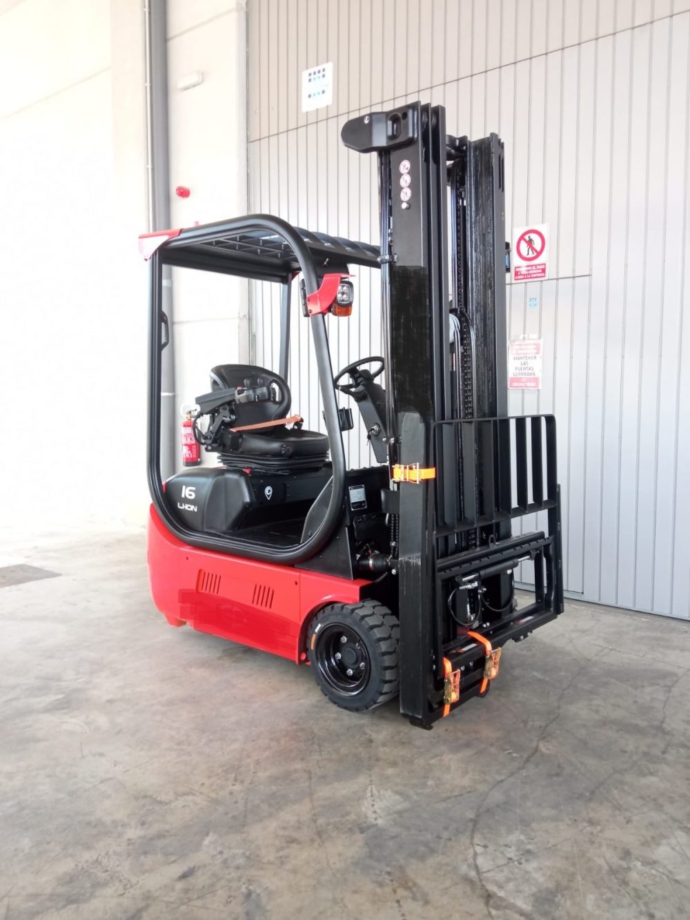 Carretilla Elevadora Eléctrica 1.6 Kg Litio - Nueva - PRECIO:  24.800 € - Imagen 12