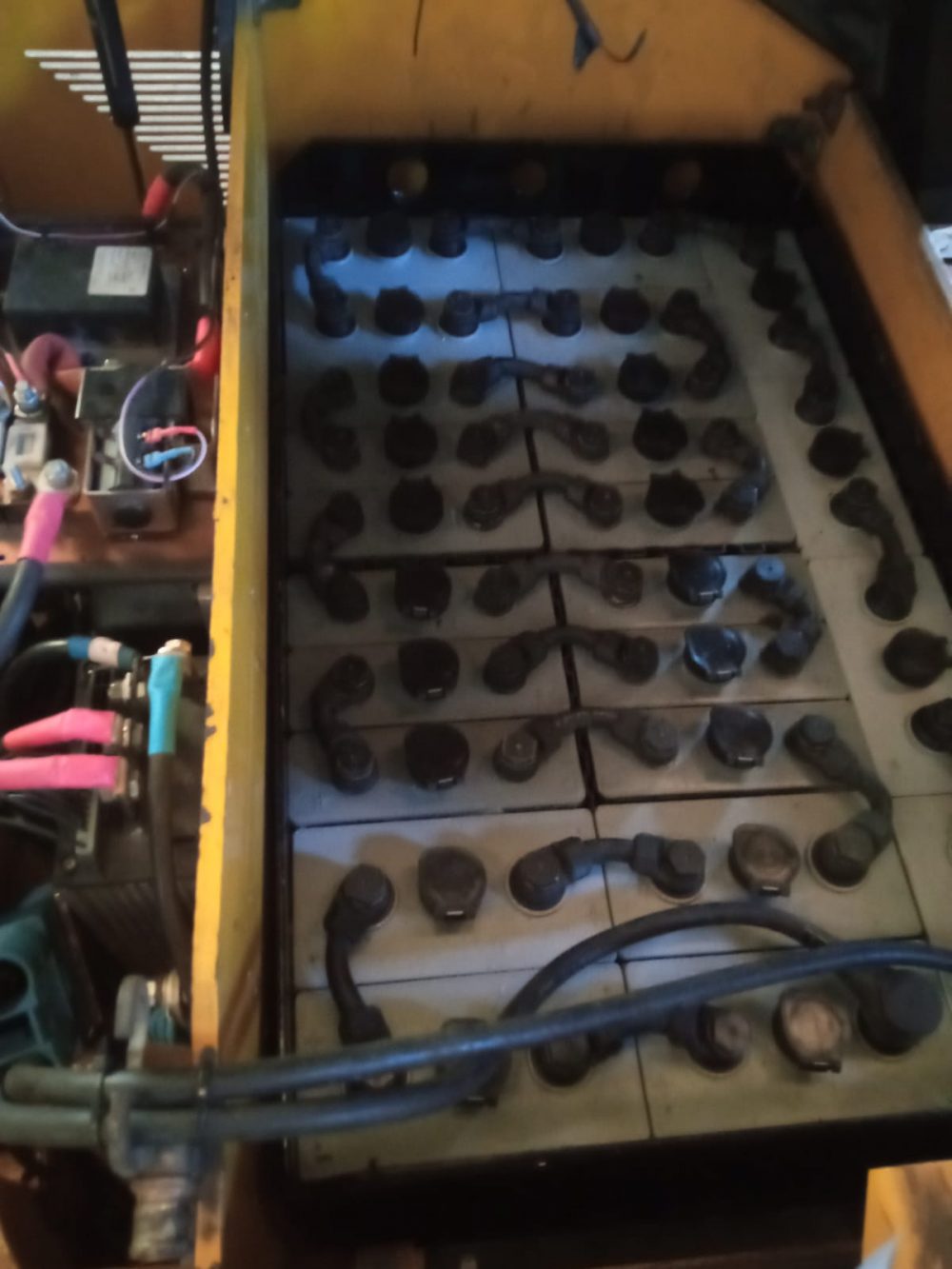 CARRETILLA ELVADORA ELÉCTRICA OM 1.5 Kg - OCASIÓN - PRECIO: 6.800 € - Imagen 13