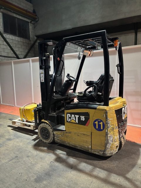 CARRETILLA ELEVADORA ELÉCTRICA CATERPILLAR EP15PNT - PRECIO: 8.700 € - Imagen 3