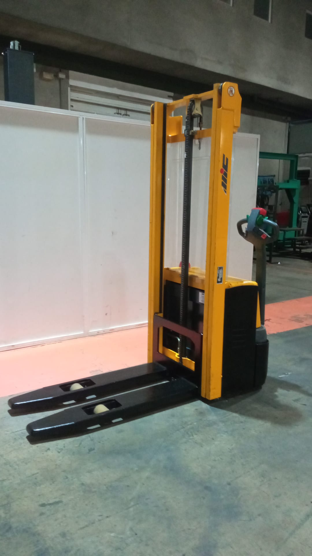 APILADOR ELÉCTRICO MIC WP10 - OCASIÓN - F-736 - PRECIO: 3.500 € - Imagen 3