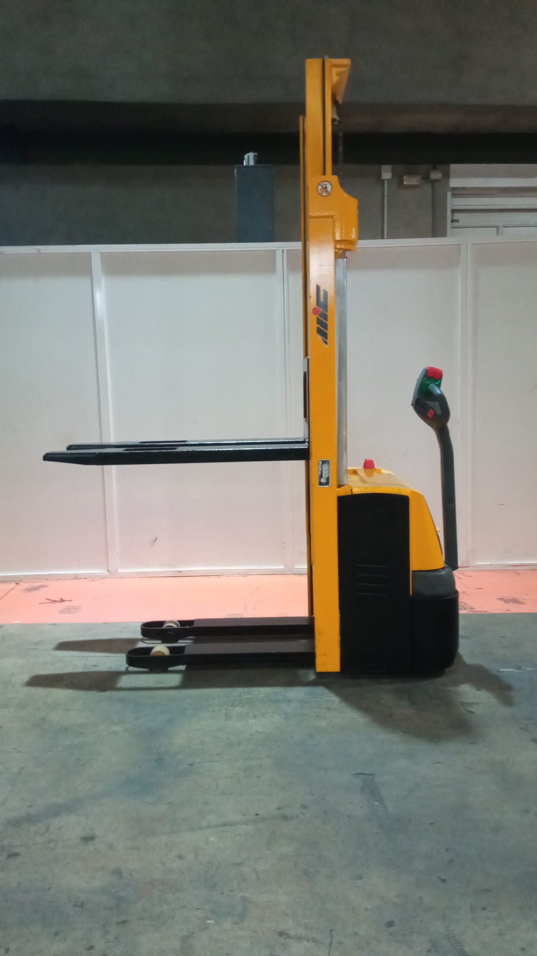 APILADOR ELÉCTRICO MIC WP10 - OCASIÓN - F-736 - PRECIO: 3.500 € - Imagen 2