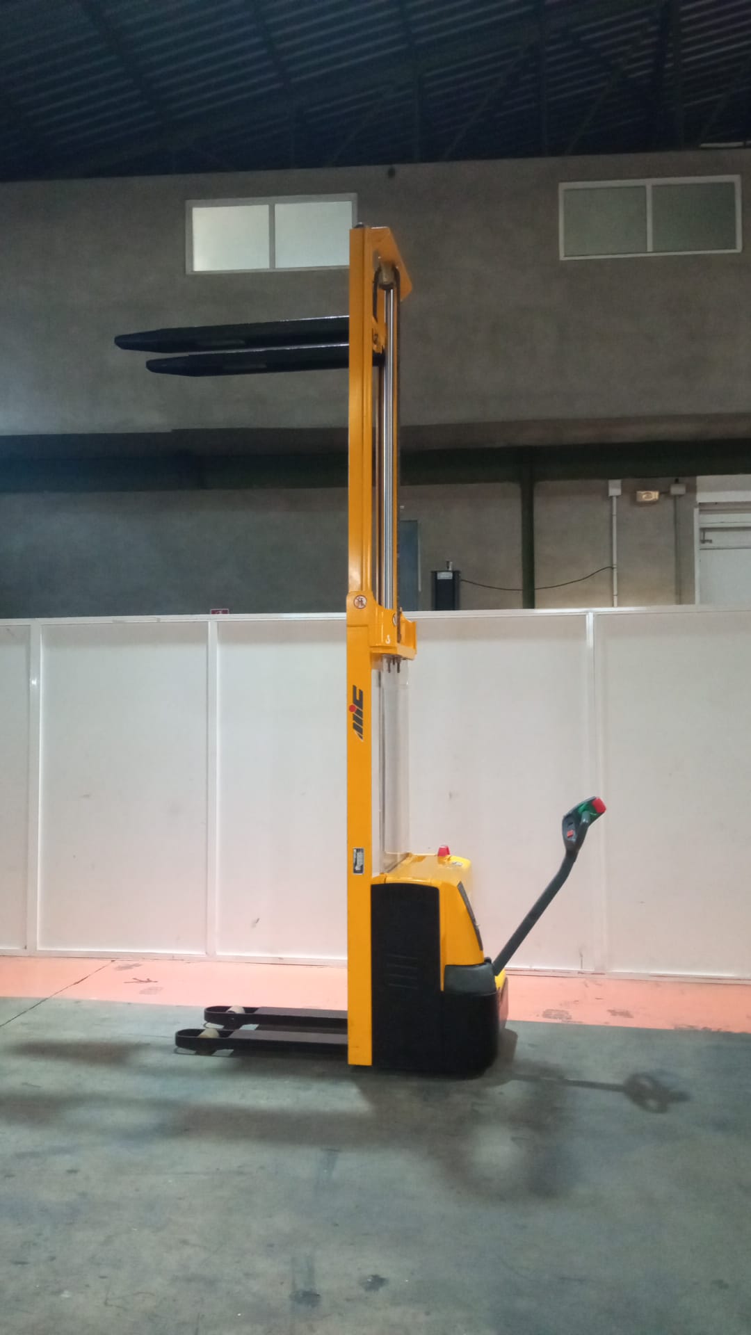 APILADOR ELÉCTRICO MIC WP10 - OCASIÓN - F-736 - PRECIO: 3.500 €