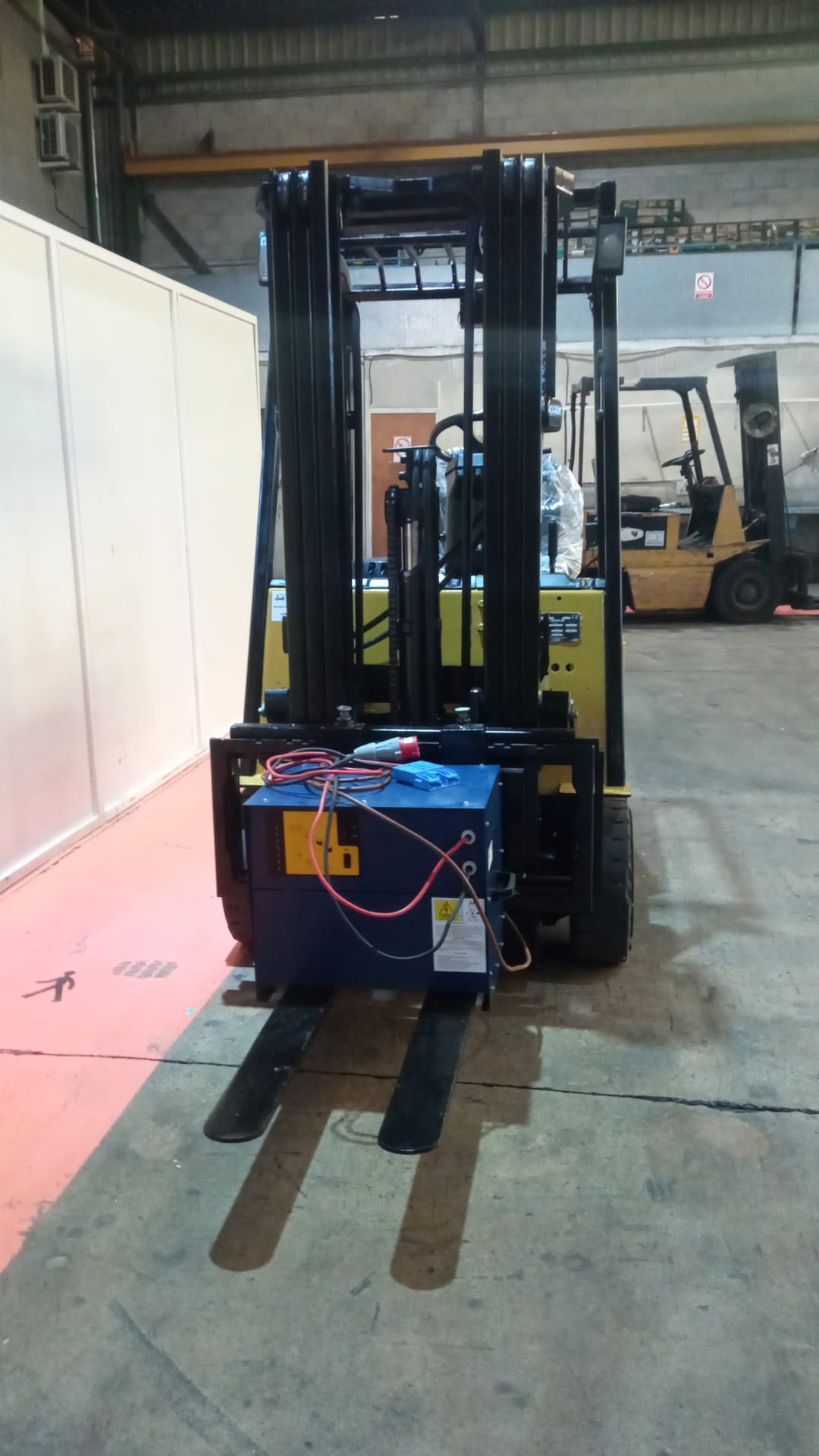 CARRETILLA ELEVADORA ELÉCTRICA CATERPILLAR EP16KT - PRECIO: 9.700 € - Imagen 7