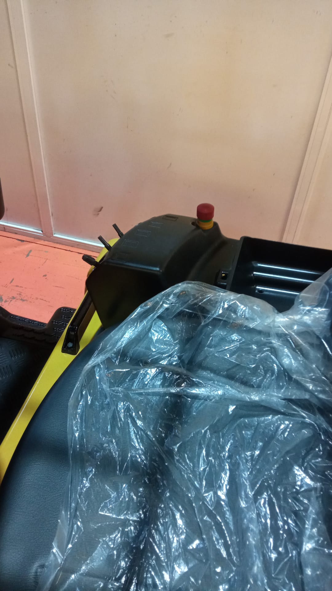 CARRETILLA ELEVADORA ELÉCTRICA CATERPILLAR EP16KT - PRECIO: 9.700 € - Imagen 12