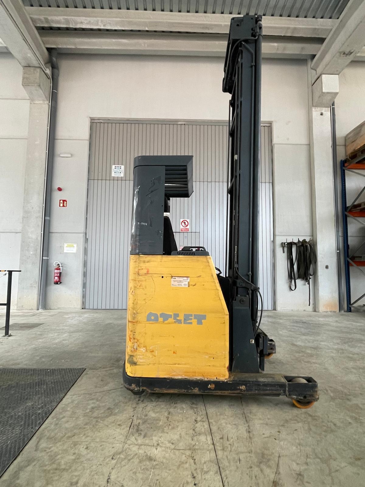 Carretilla Retráctil ATLET DTFVRF850 F-744- Ocasión - PRECIO: 6.000 €