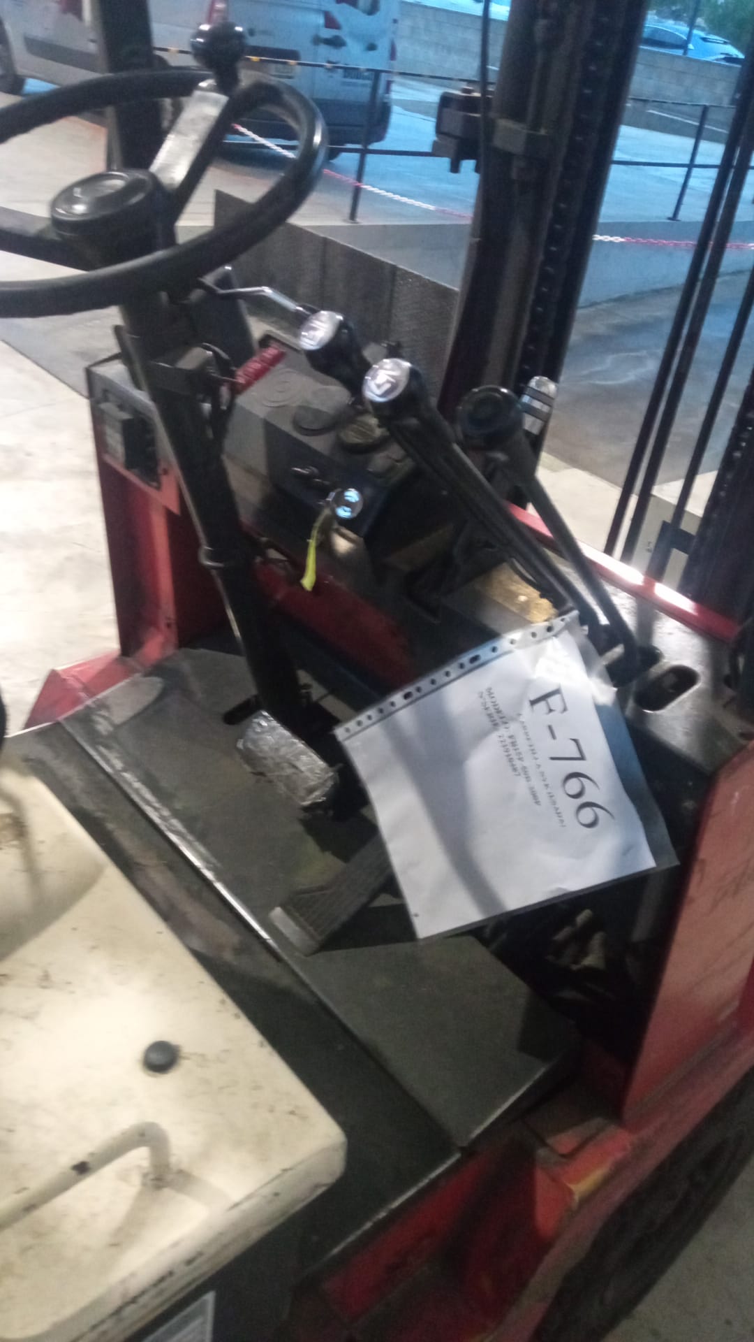 CARRETILLA ELEVADORA ELÉCTRICA NYK FB15P- 1.500 Kg - OCASIÓN- PRECIO: 3.700 € - Imagen 9