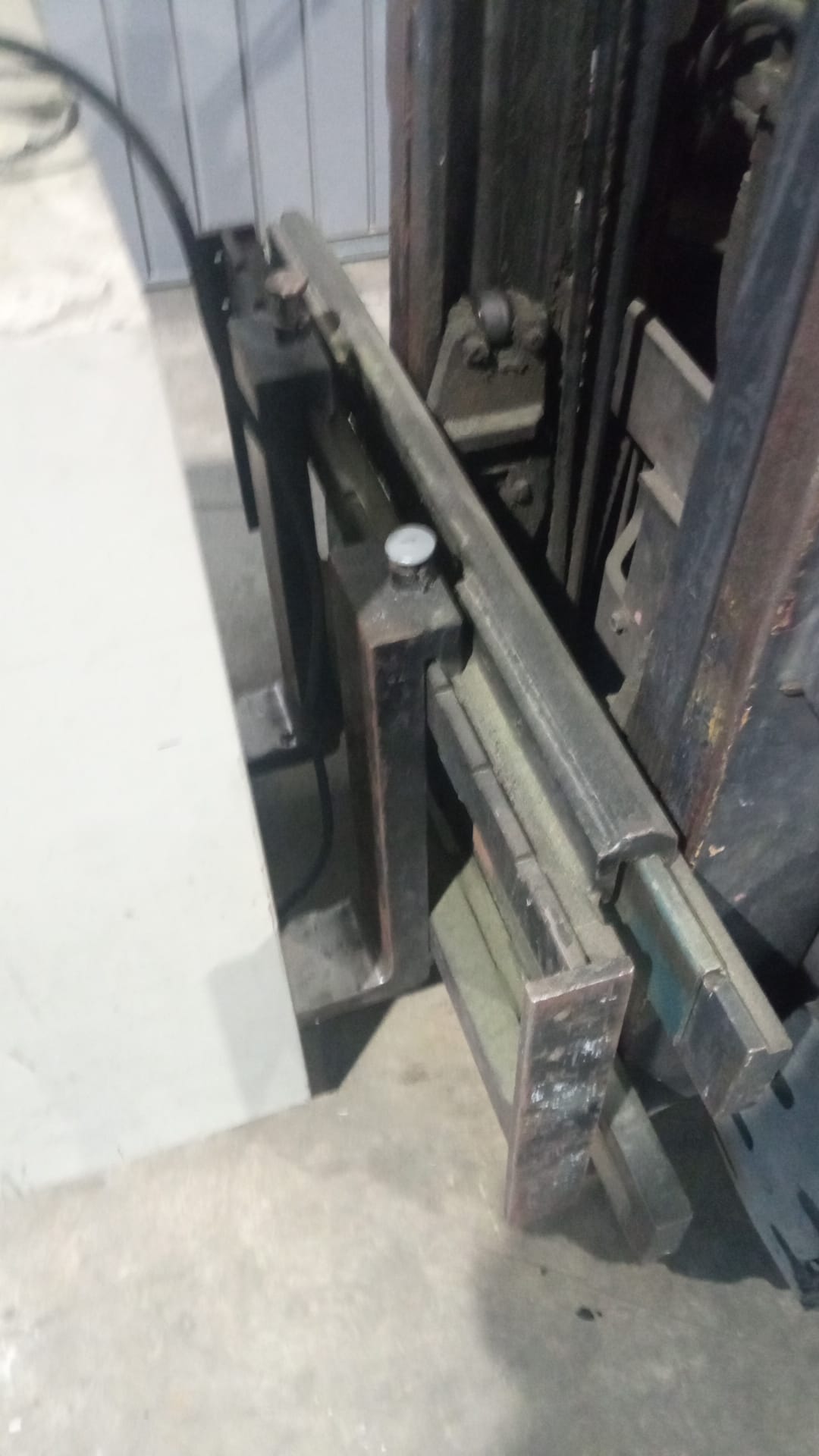 CARRETILLA ELEVADORA ELÉCTRICA NYK FB15P- 1.500 Kg - OCASIÓN- PRECIO: 3.700 € - Imagen 11