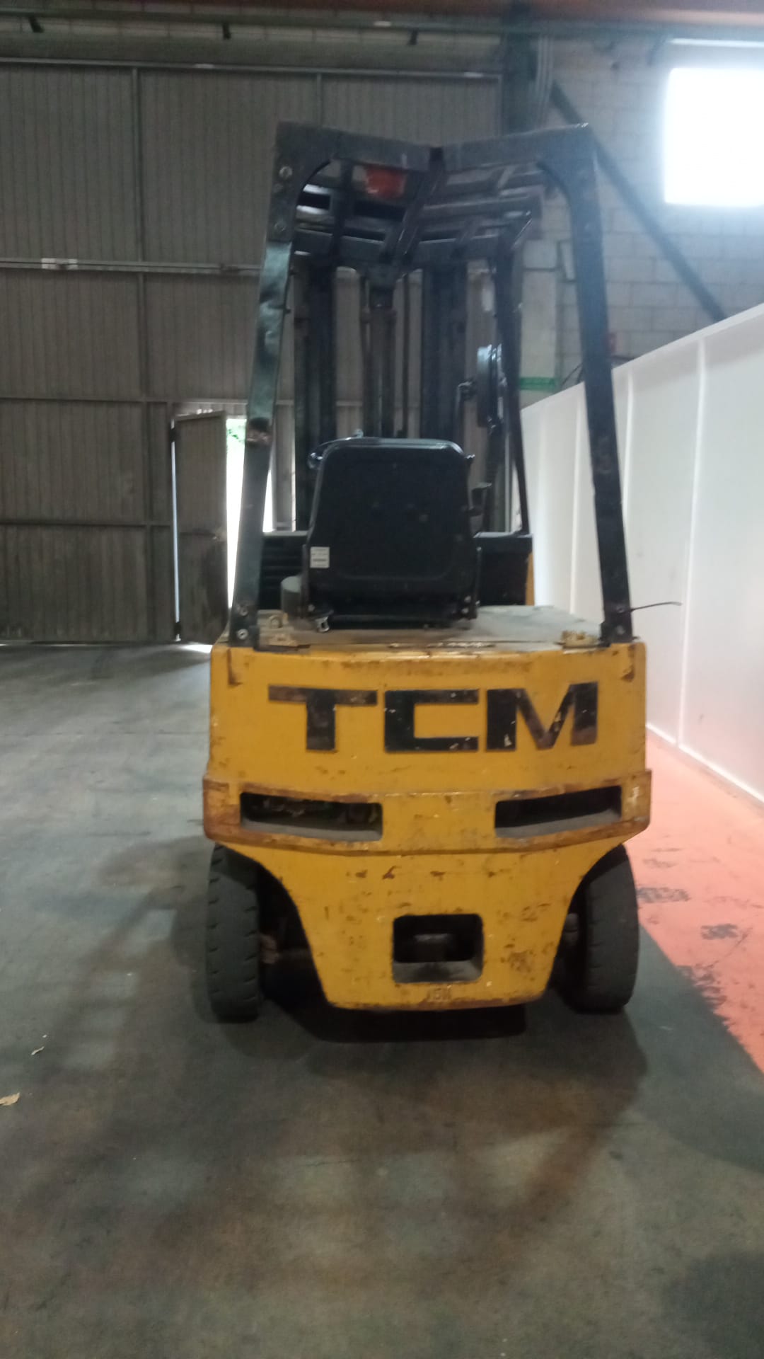 CARRETILLA ELEVADORA ELÉCTRICA TCM FB15H4 - 1.500 Kg - OCASIÓN- PRECIO: 5.000 € - Imagen 3