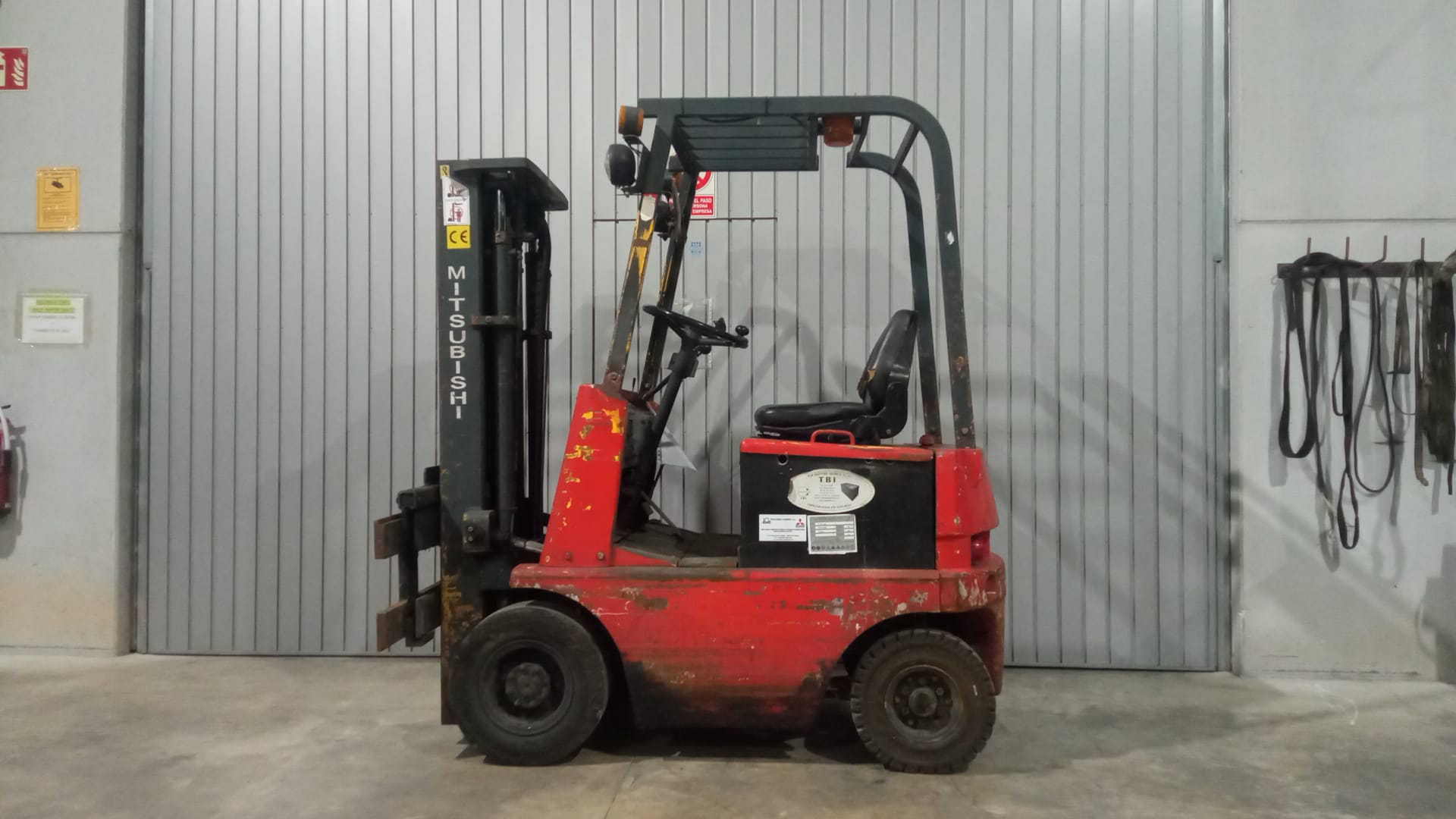 CARRETILLA ELEVADORA ELÉCTRICA NYK FB15PN - F-815 - 1.500 Kg - OCASIÓN- PRECIO: 3.500 €