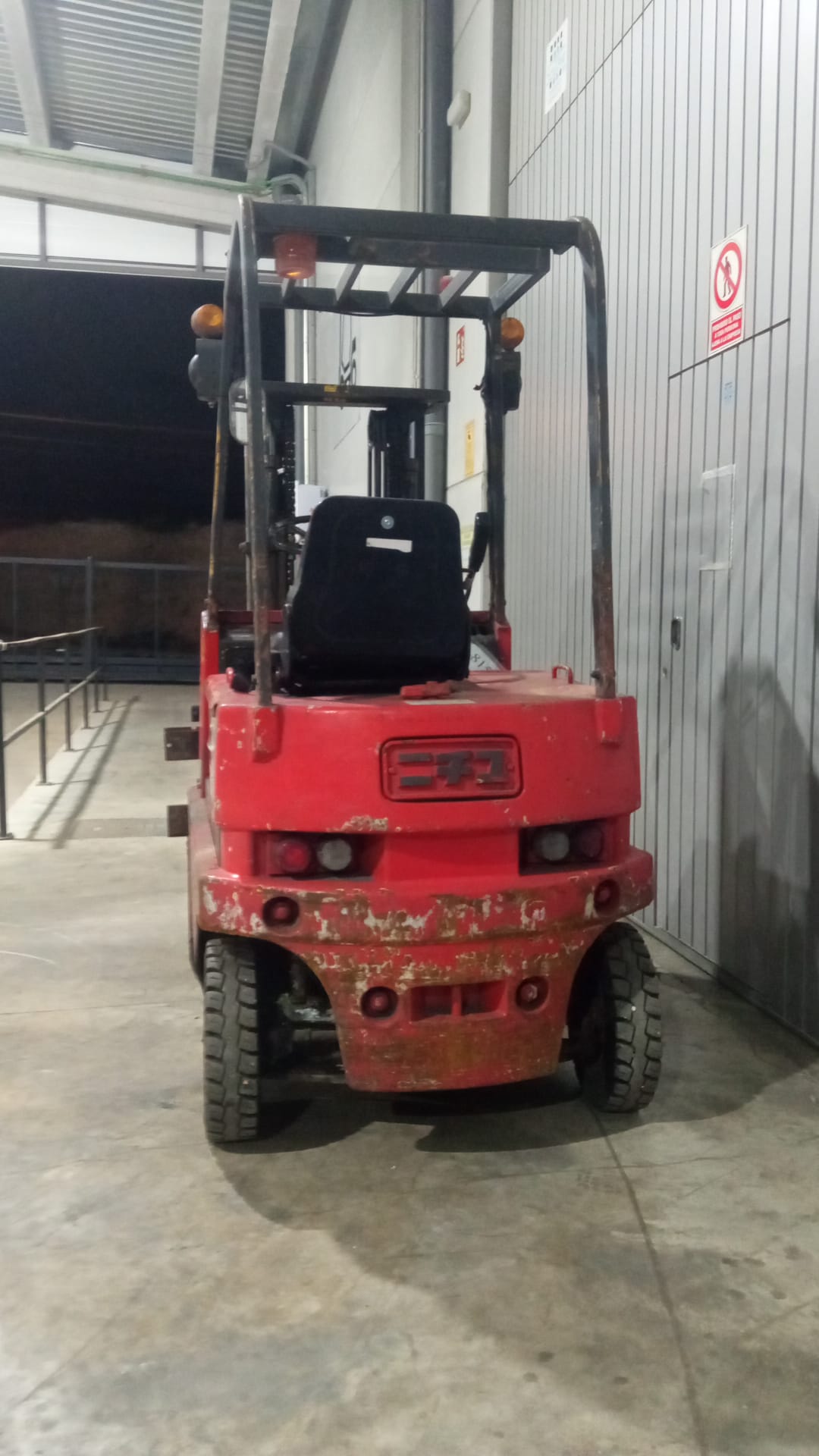 CARRETILLA ELEVADORA ELÉCTRICA NYK FB15PN - F-815 - 1.500 Kg - OCASIÓN- PRECIO: 3.500 € - Imagen 3